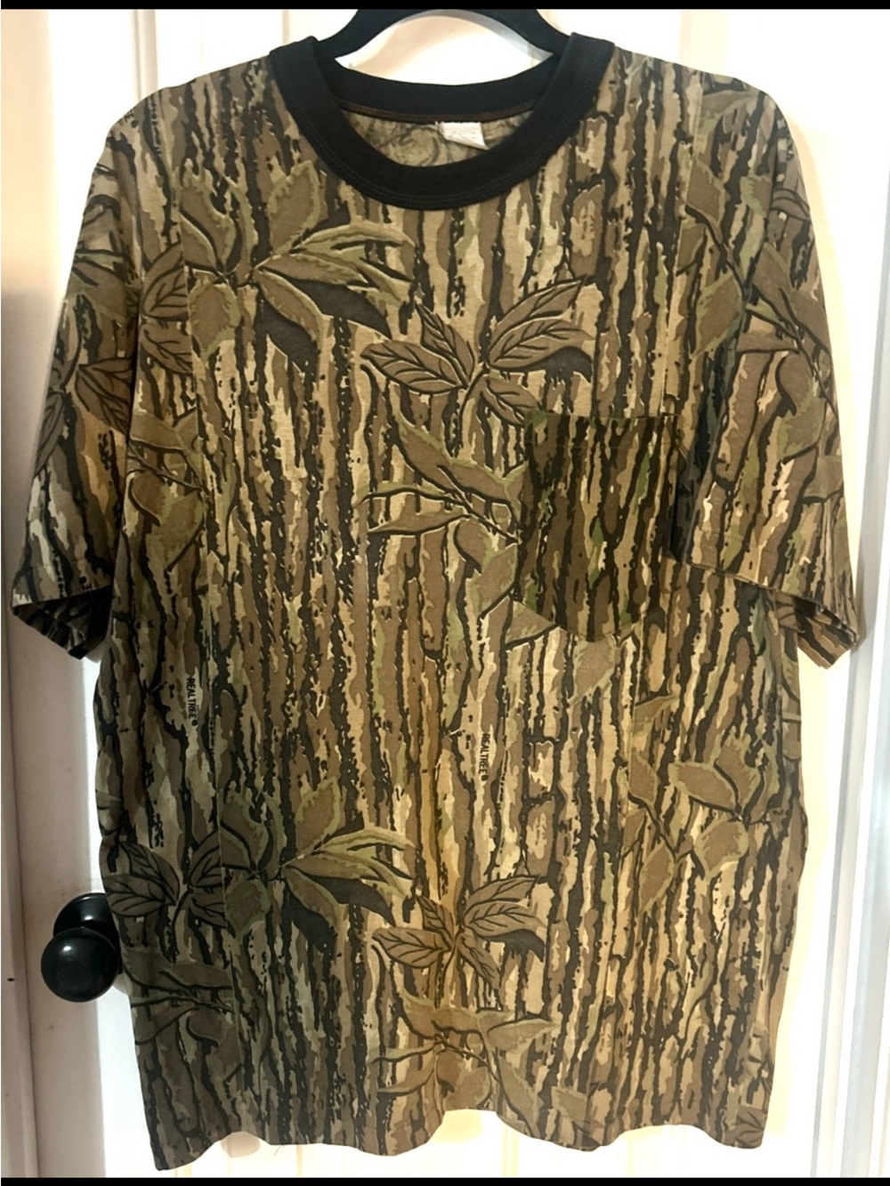 Vintage Realtree Unisex Camo Short Sleeve Tee in Olive, Brown and Black USA